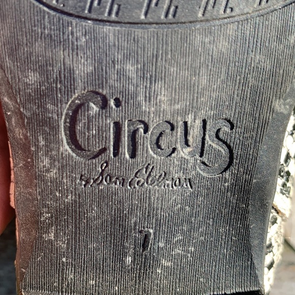 Circus Sam Edelman booties black & white zebra print 1 3/4 “ heel. Worn once - Picture 7 of 8